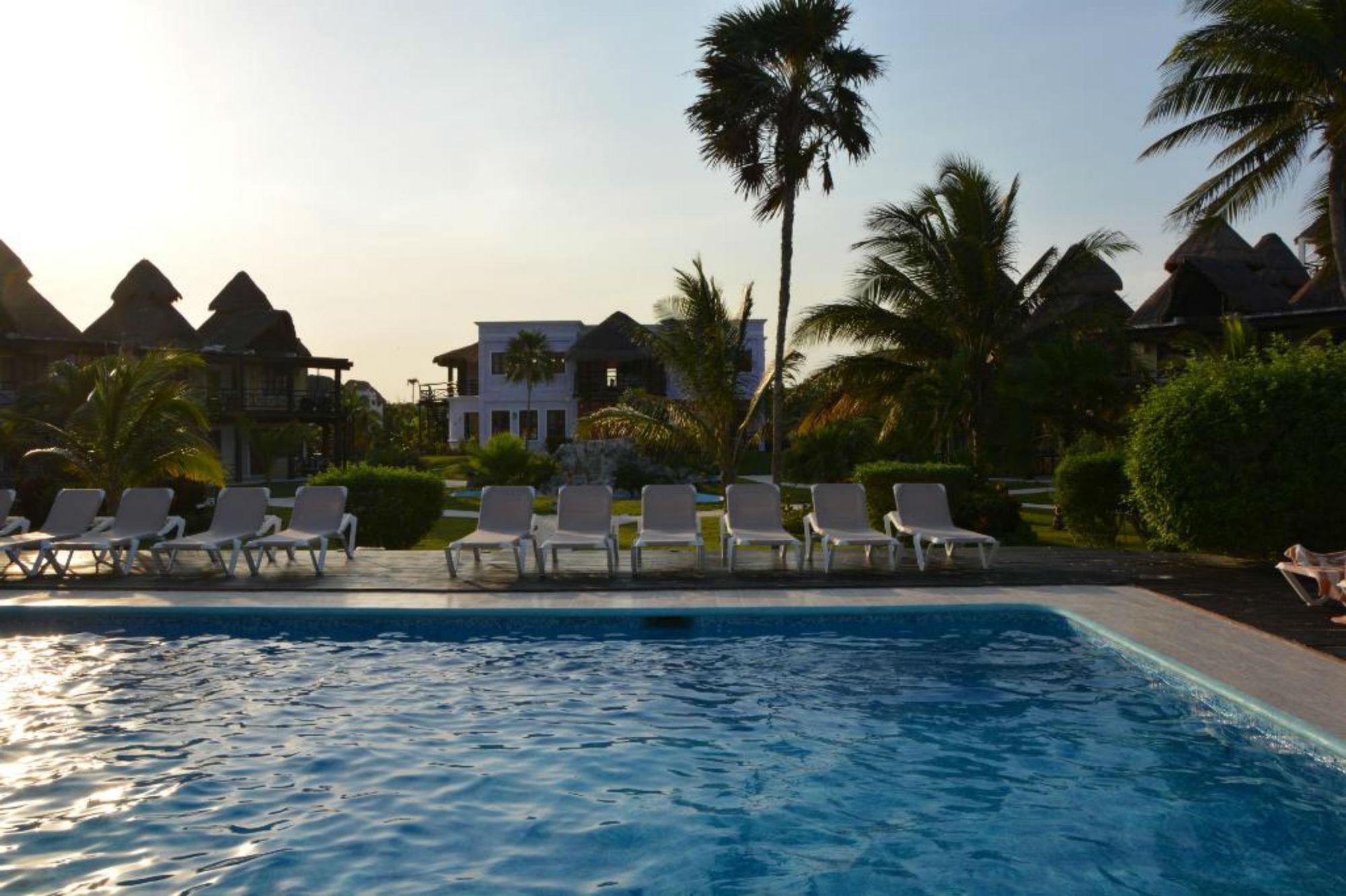 Pavoreal Beach Resort Tulum Pueblo Buitenkant foto