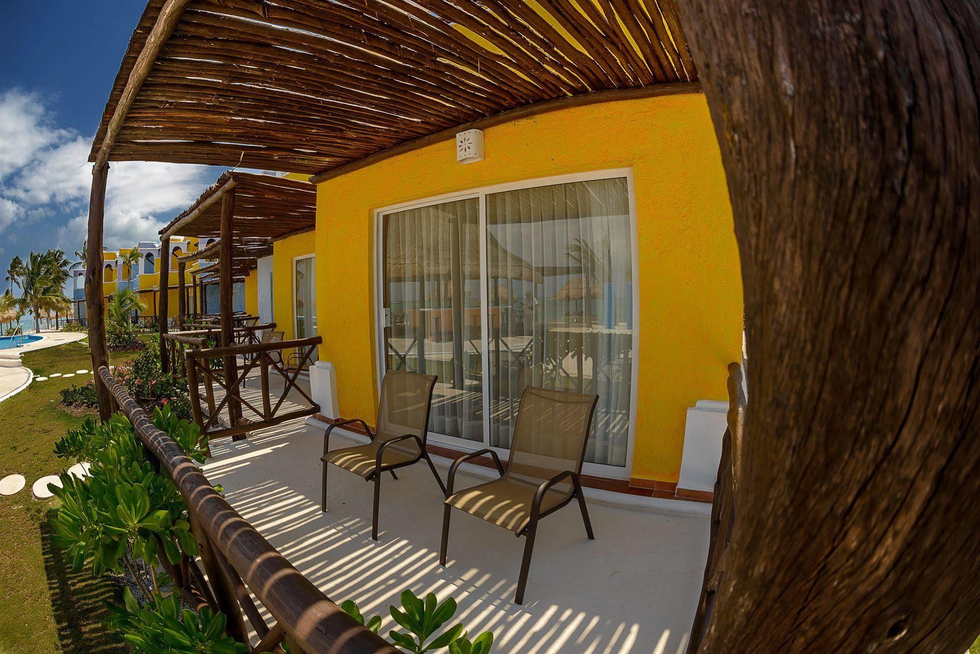 Pavoreal Beach Resort Tulum Pueblo Buitenkant foto