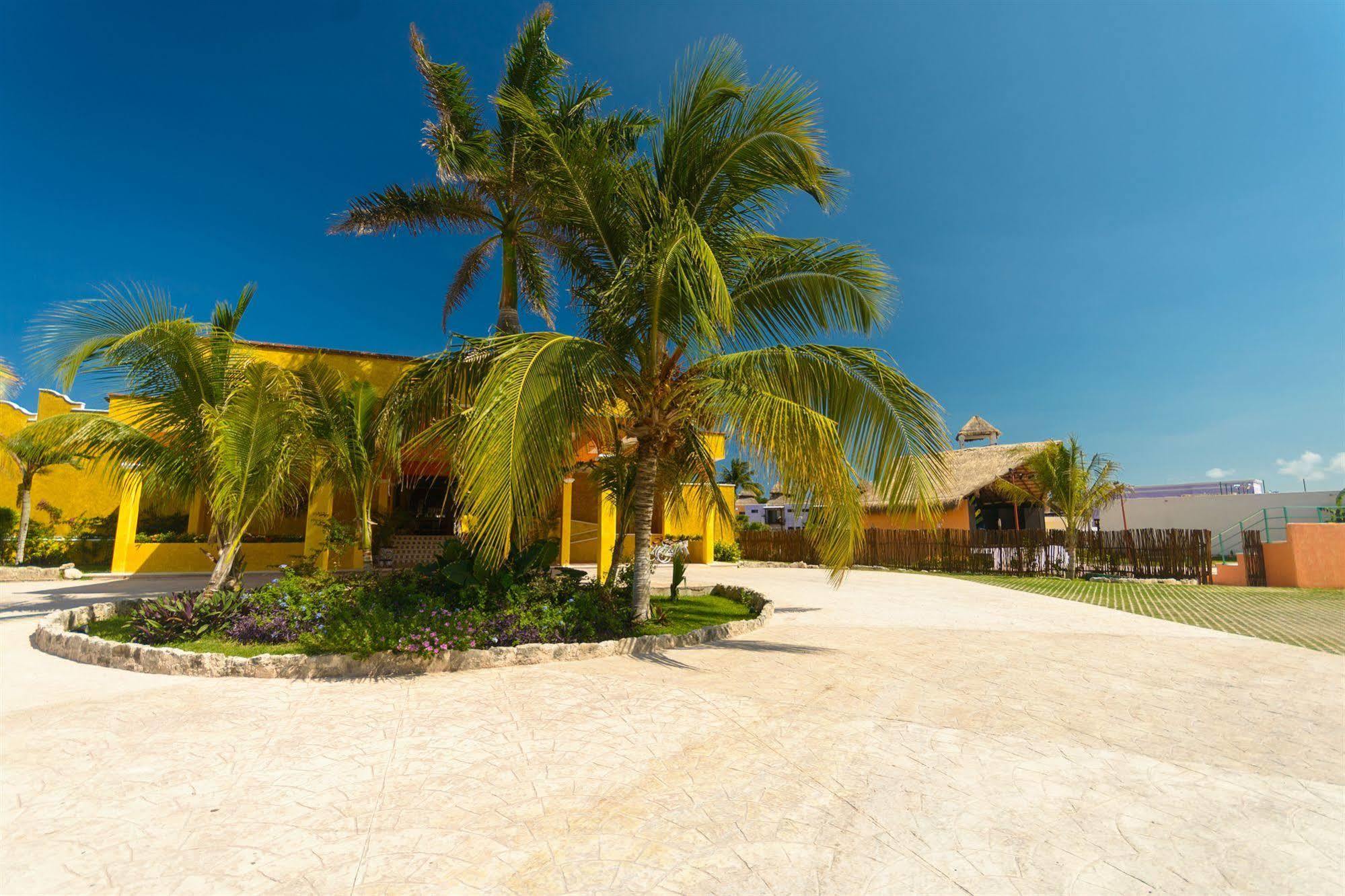 Pavoreal Beach Resort Tulum Pueblo Buitenkant foto