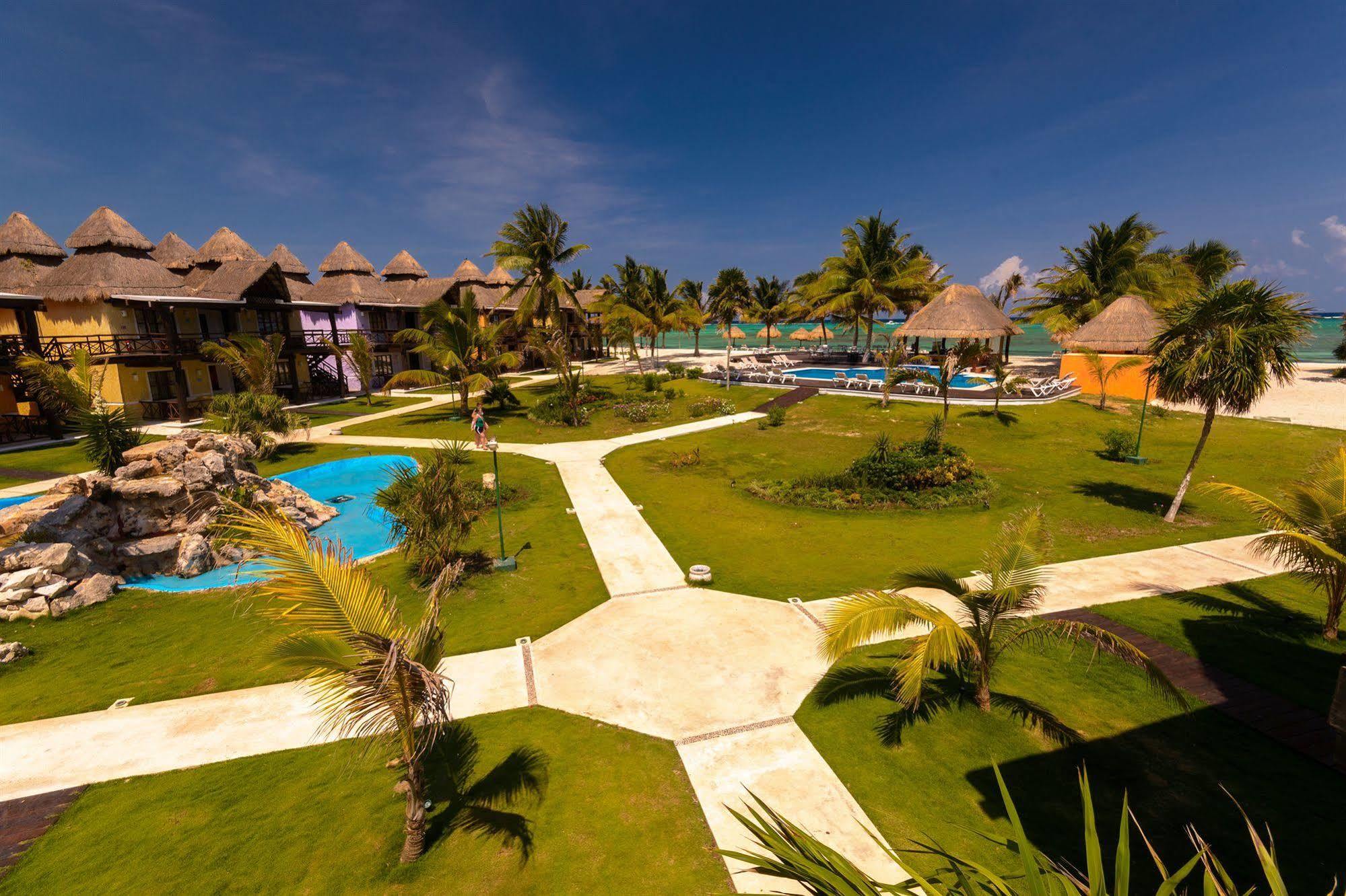 Pavoreal Beach Resort Tulum Pueblo Buitenkant foto